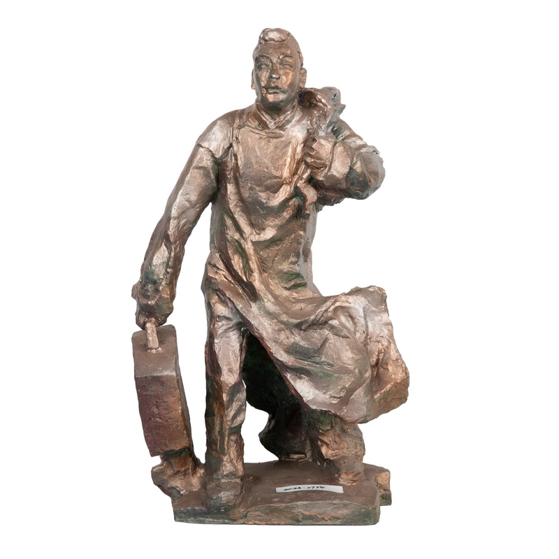 《張人亞紀(jì)念廣場雕塑小樣》 江碧波  53.5×31×23 雕塑 2018年 寧波美術(shù)館藏.jpg